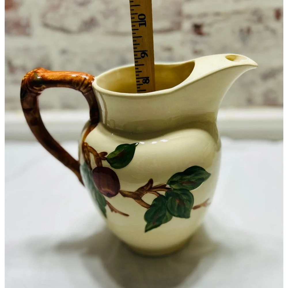 Vintage Franciscan Apple 8.75